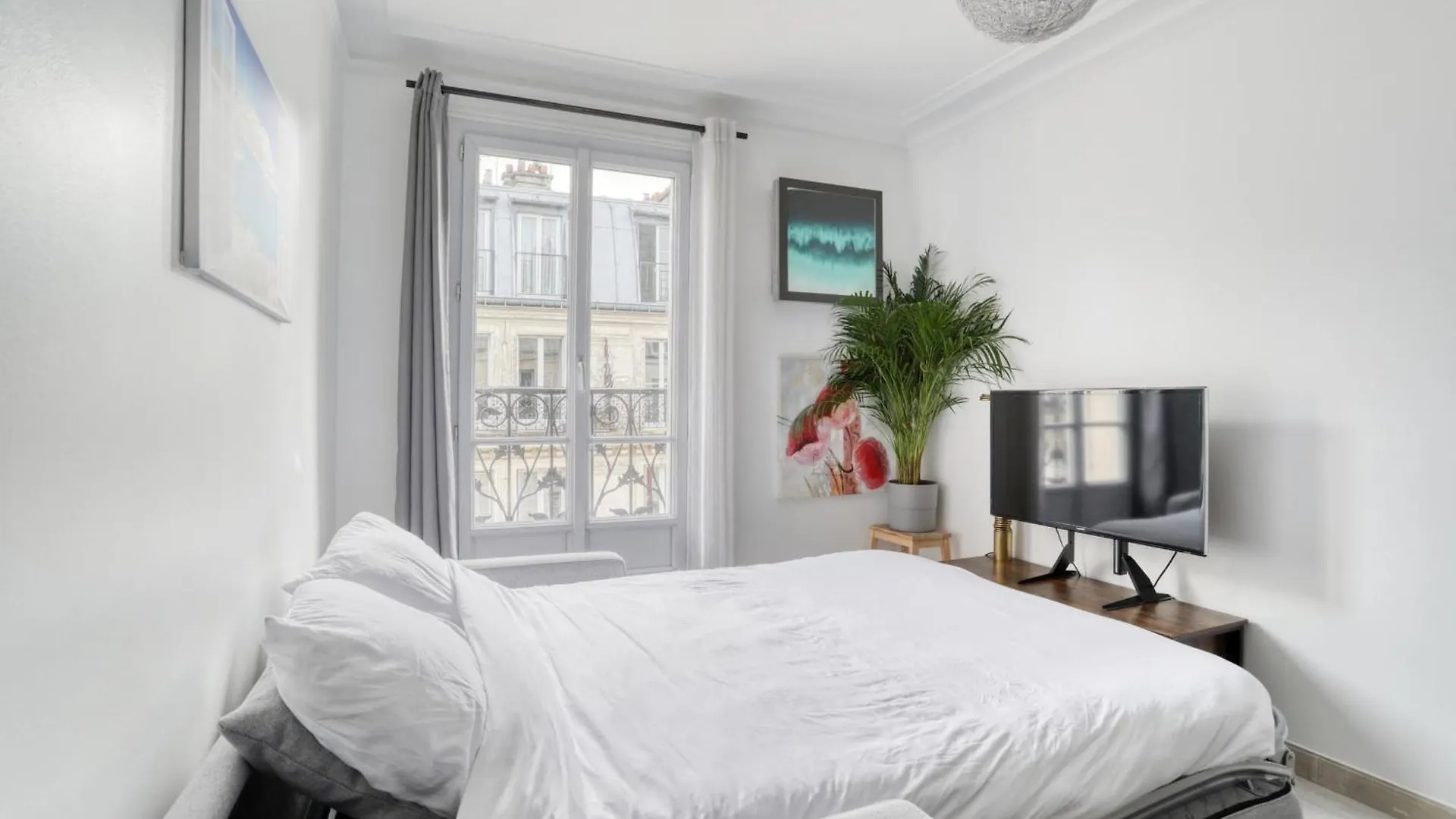 Grand Appart Spacieux Renove Paris Metro Wifi 0*,  Francia